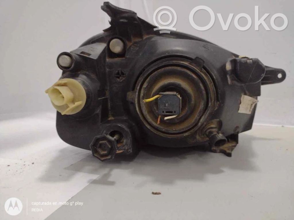 Opel Corsa B Phare frontale 