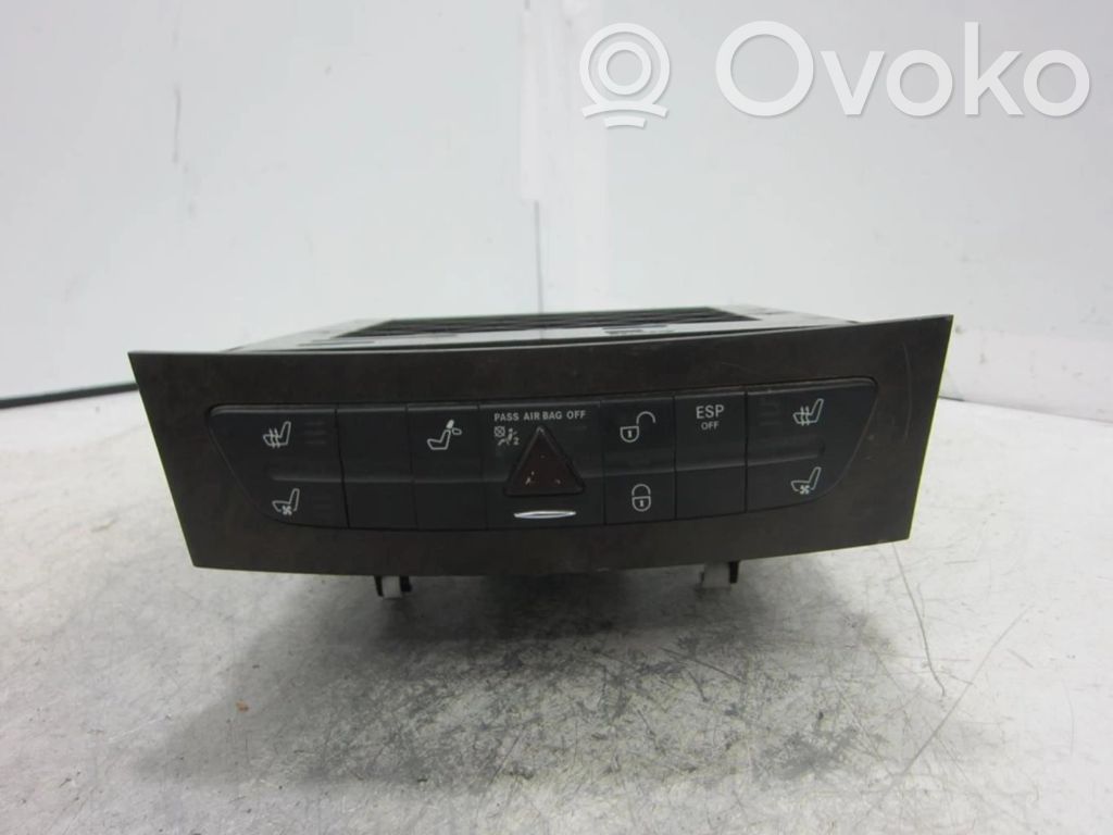 Mercedes-Benz CLS C219 Comutator/buton multifuncțional