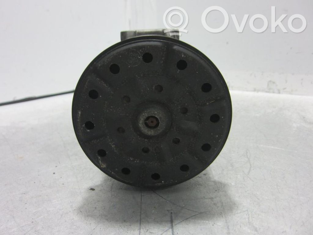 Toyota Avensis T250 Compressore aria condizionata (A/C) (pompa) 