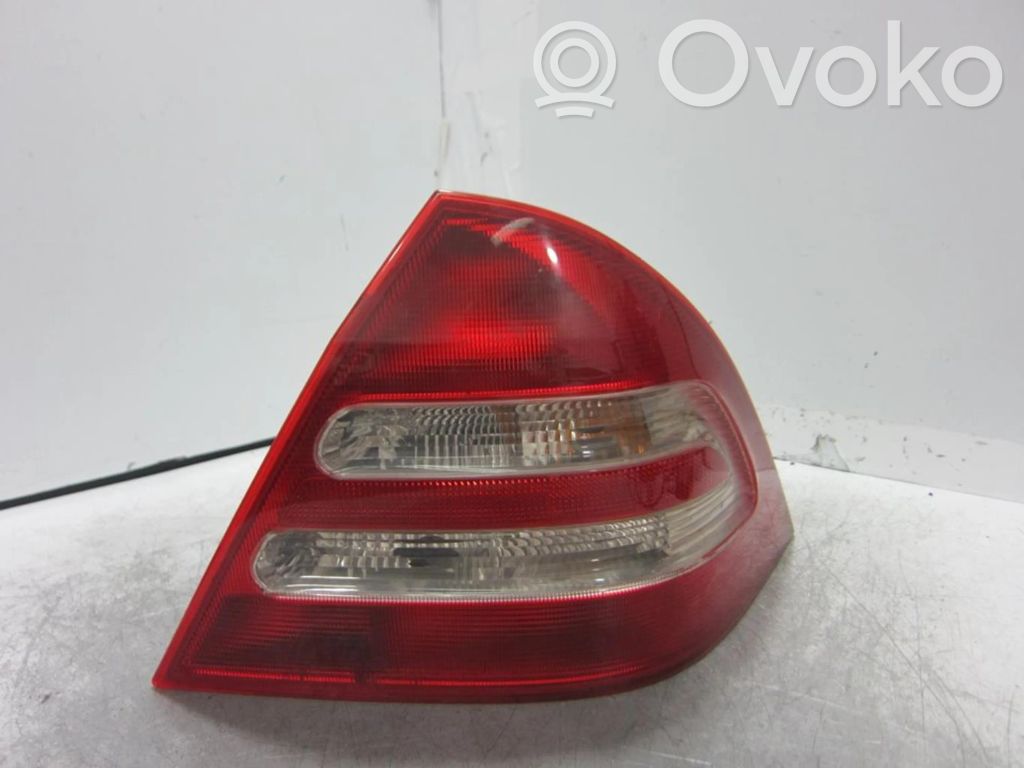 Mercedes-Benz C W203 Luci posteriori