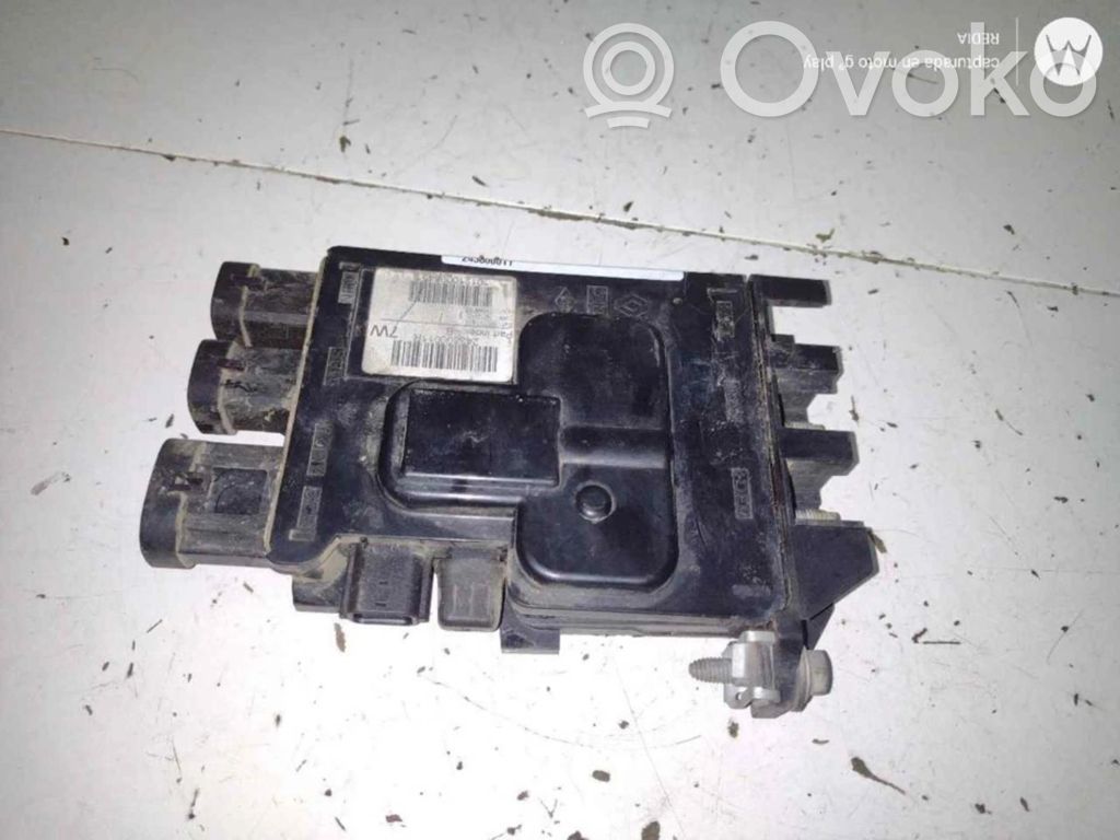 Unidad de control/módulo del motor   243800011