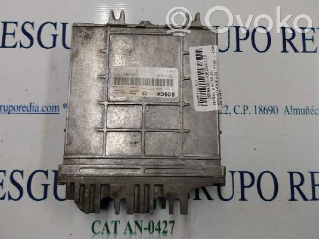 Unidad de control/módulo ECU del motor   0281010077