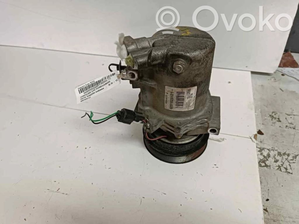 Renault Sandero I Compresor (pompă) aer condiționat (A/C) 