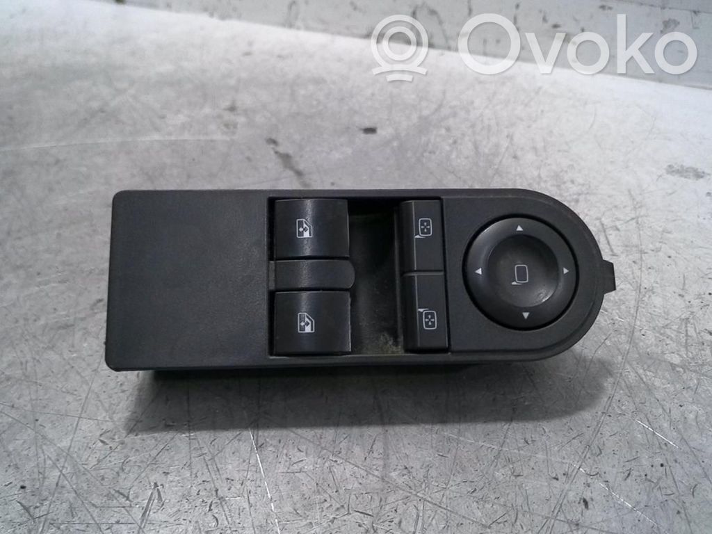 Opel Astra H Comutator comandă geamuri electrice 