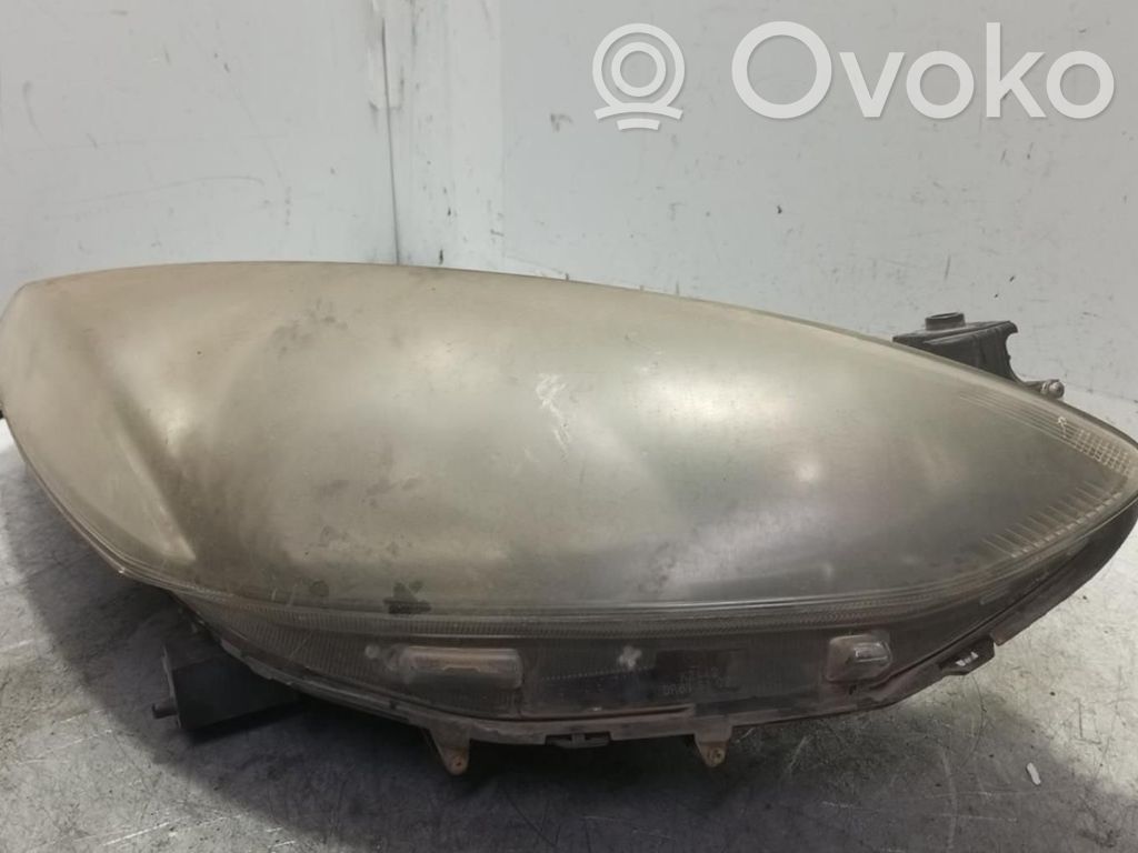 Mazda 2 Headlight/headlamp 