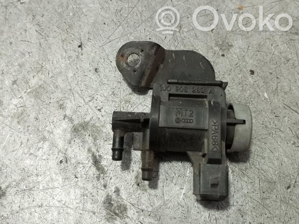 Ilmamassan virtausanturi   1J0906283A