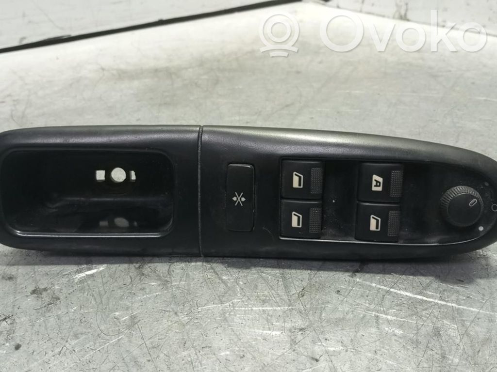 Peugeot 406 Interruttore di controllo dell’alzacristalli elettrico 