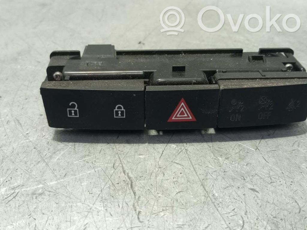 Opel Astra J Interruttore luci di emergenza