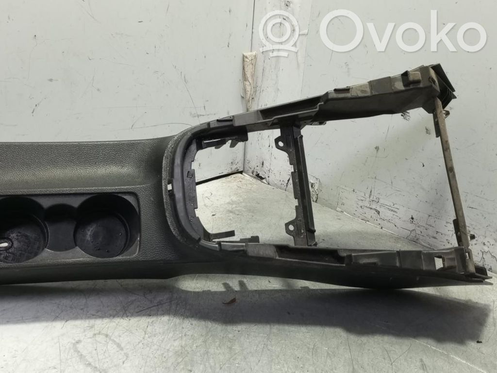 Centrālā konsole   5K0863243C