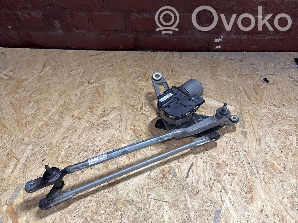 Audi A4 S4 B9 Etupyyhkimen vivusto ja moottori 