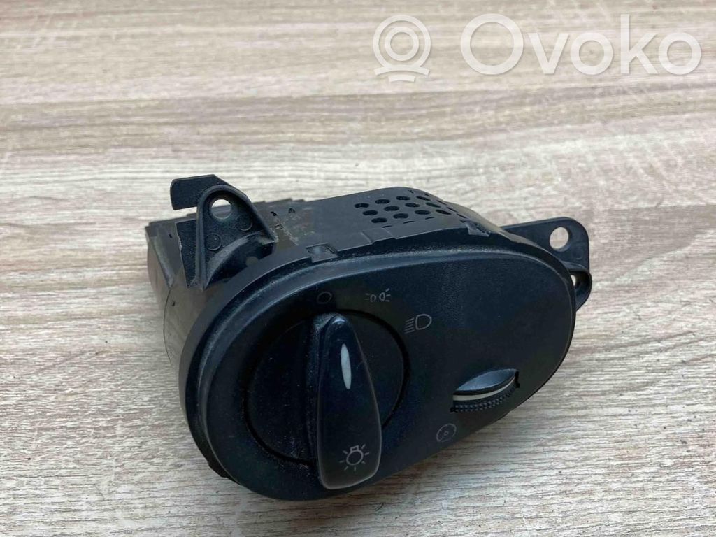 Ford Focus Light switch 