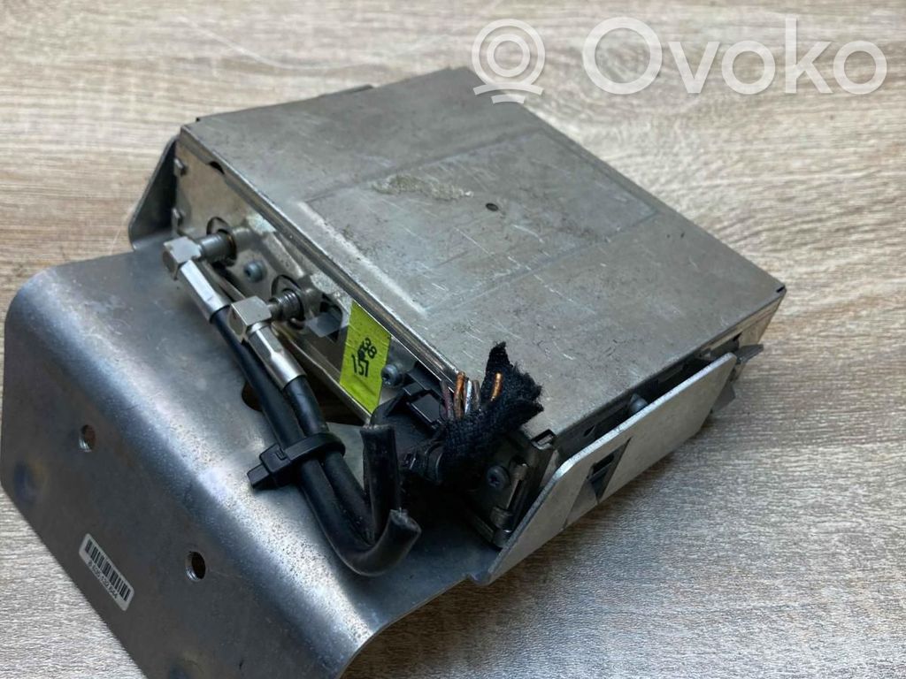 Audi A8 S8 D2 4D GPS navigation control unit/module 