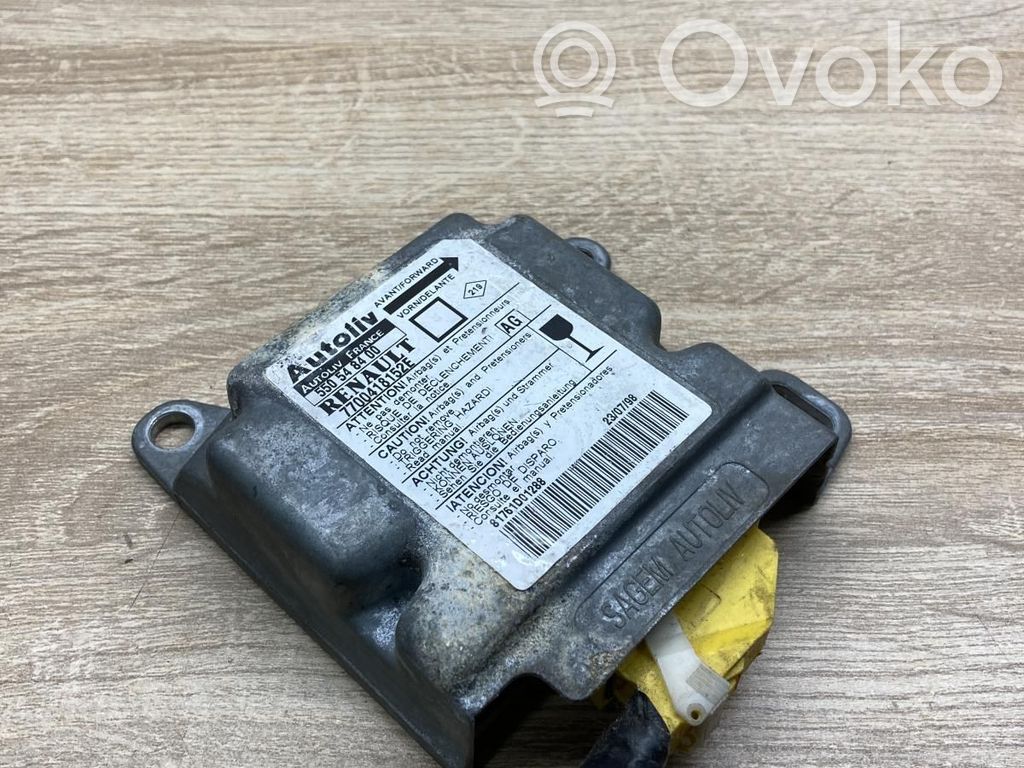 Renault Megane I Airbag control unit/module 