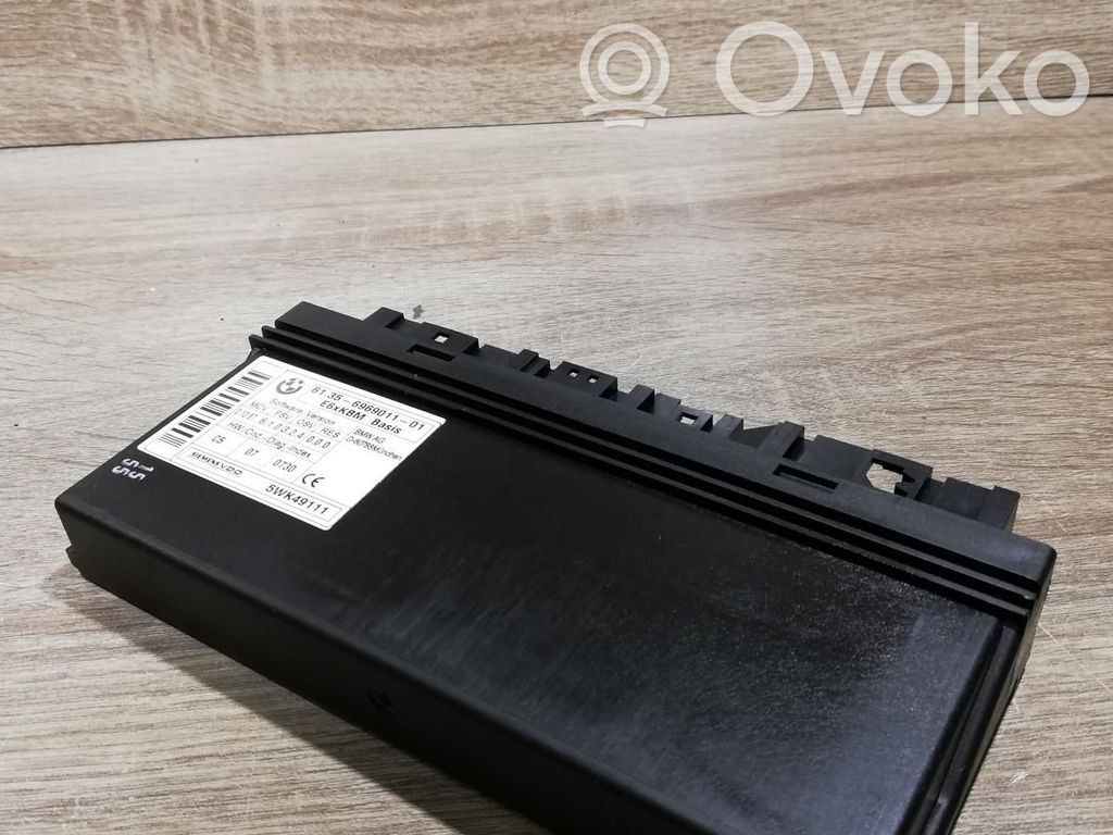 BMW 5 E60 E61 Komforto modulis 