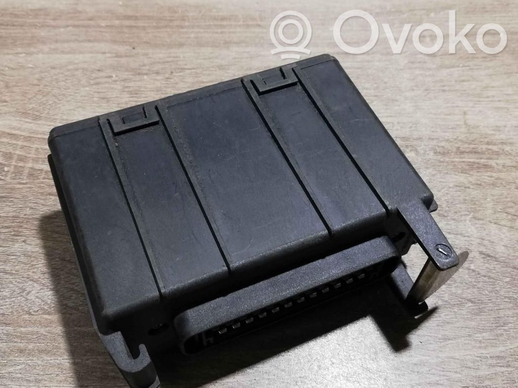 Volkswagen Golf II Ignition amplifier control unit 