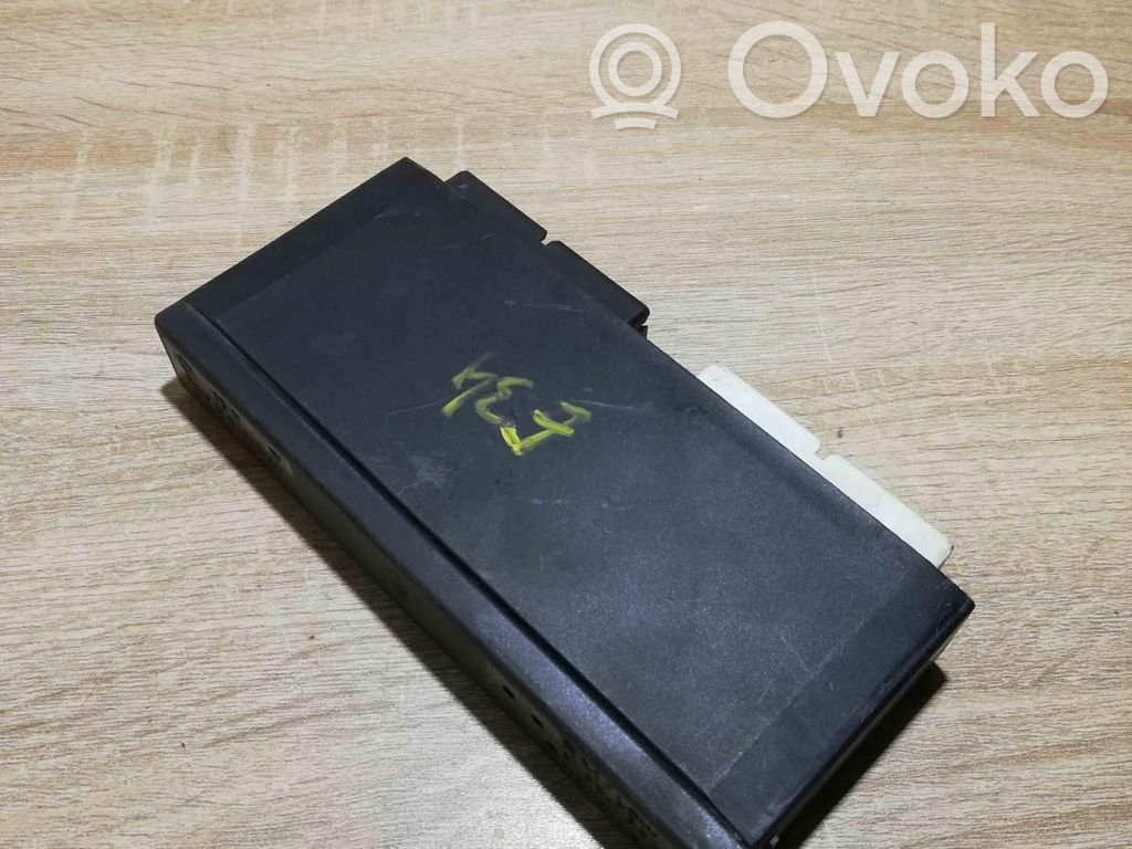 BMW 5 E34 Komforta modulis 