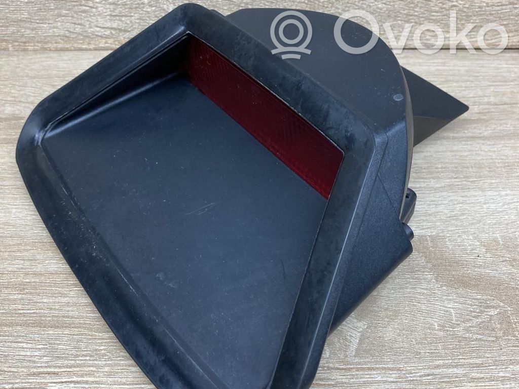 BMW 7 E38 Third/center stoplight 