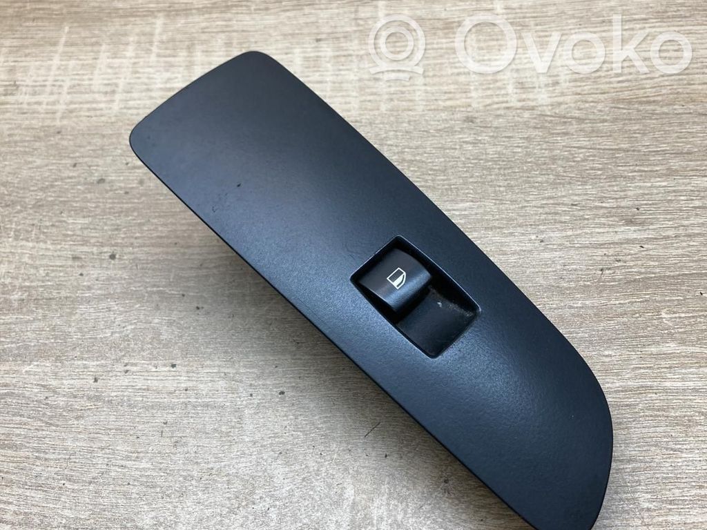 BMW 1 E81 E87 Electric window control switch 