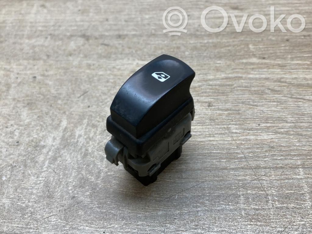 Renault Laguna II Interruptor del elevalunas eléctrico 