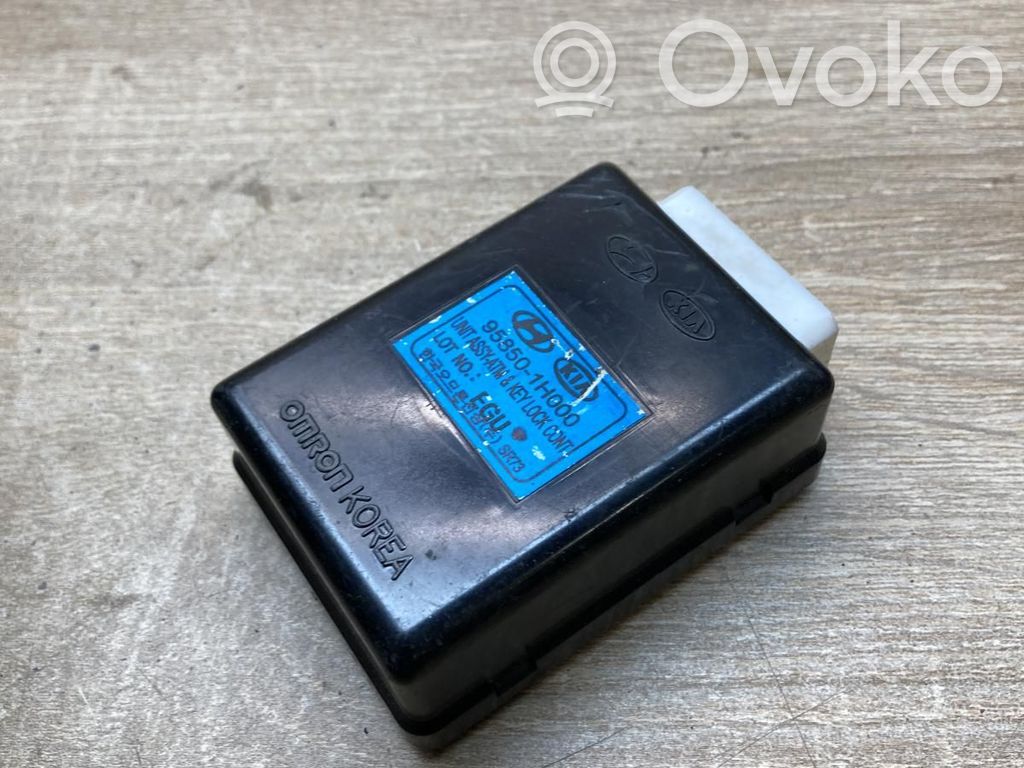 KIA Ceed Door central lock control unit/module 
