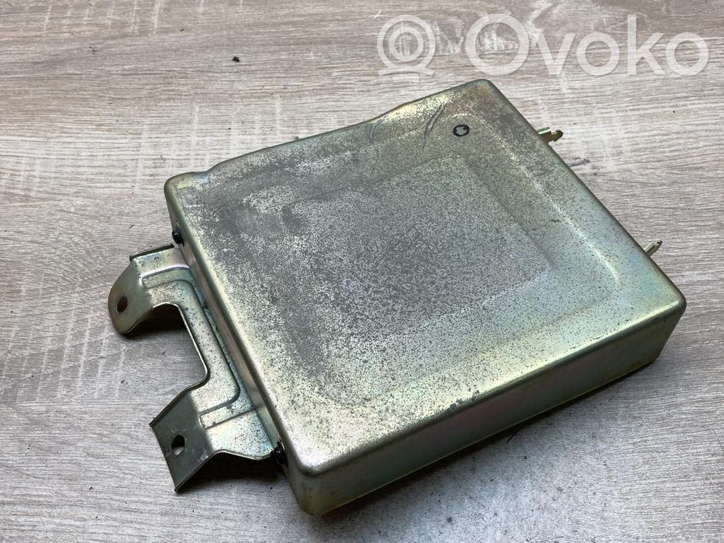 Engine control unit/module ECU   MD757627,G1T16771E1