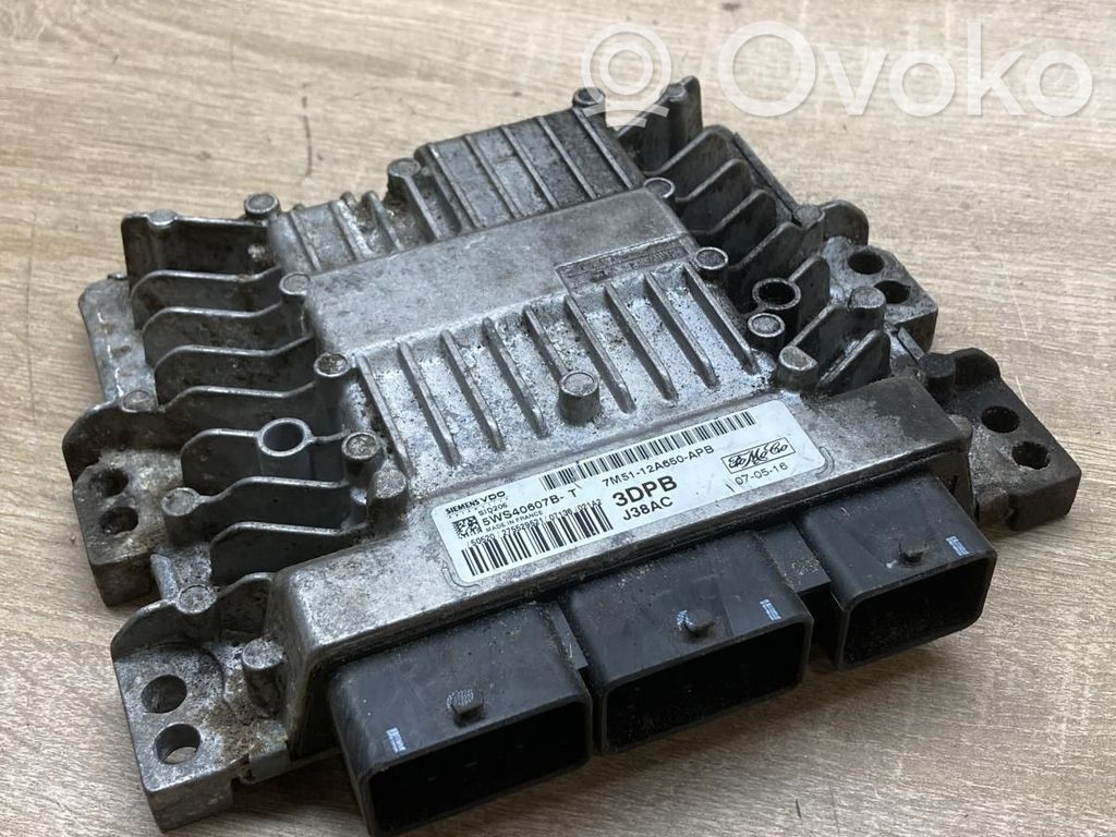 Ford Focus Unitate control motor/modul ECU 