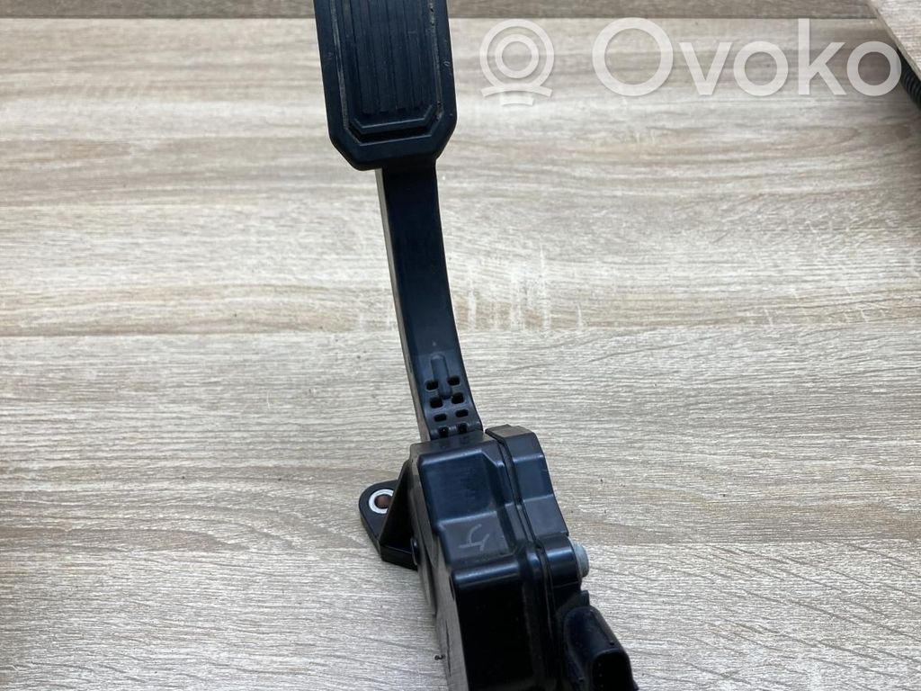 Toyota Prius (XW30) Pedală accelerație 