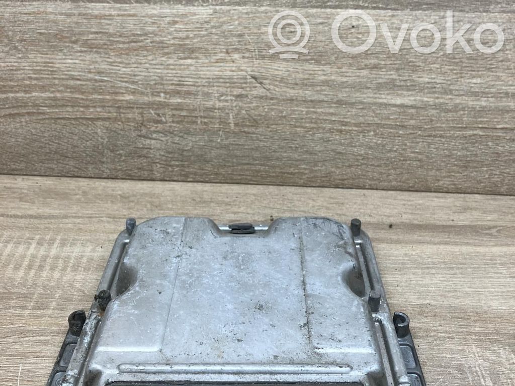 Renault Master II Engine control unit/module 