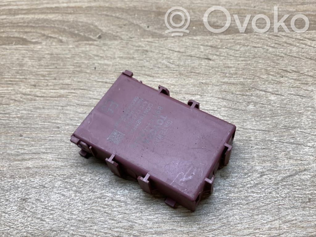 Toyota Auris E210 Central body control module 