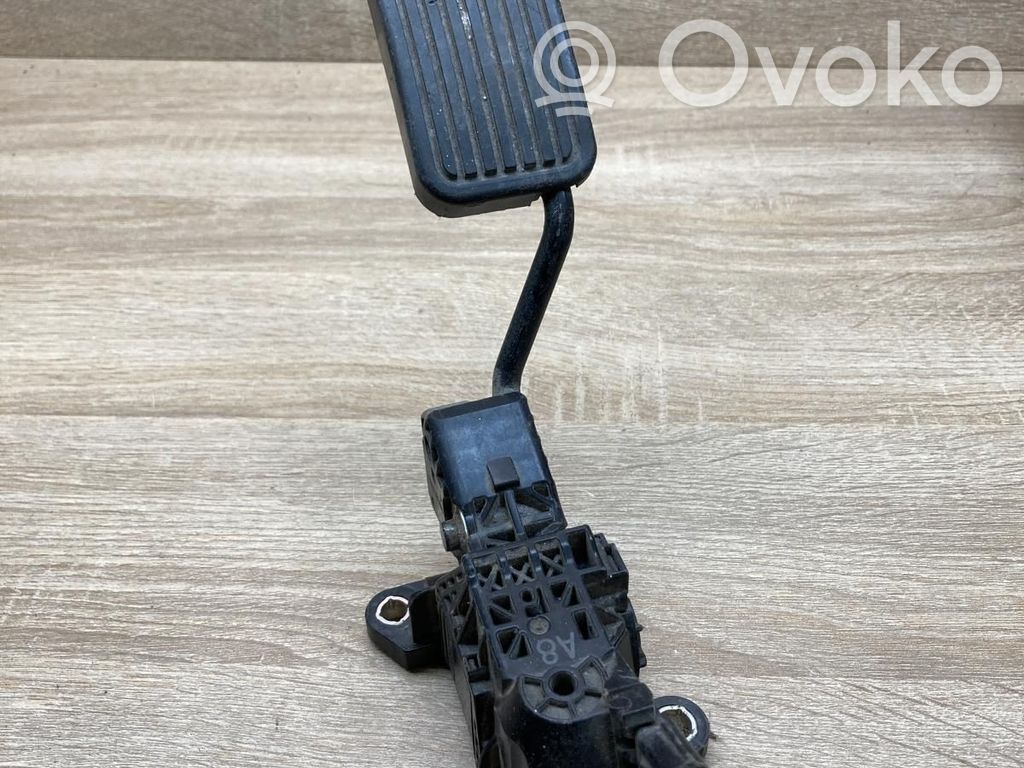 Honda CR-V Gaspedal 
