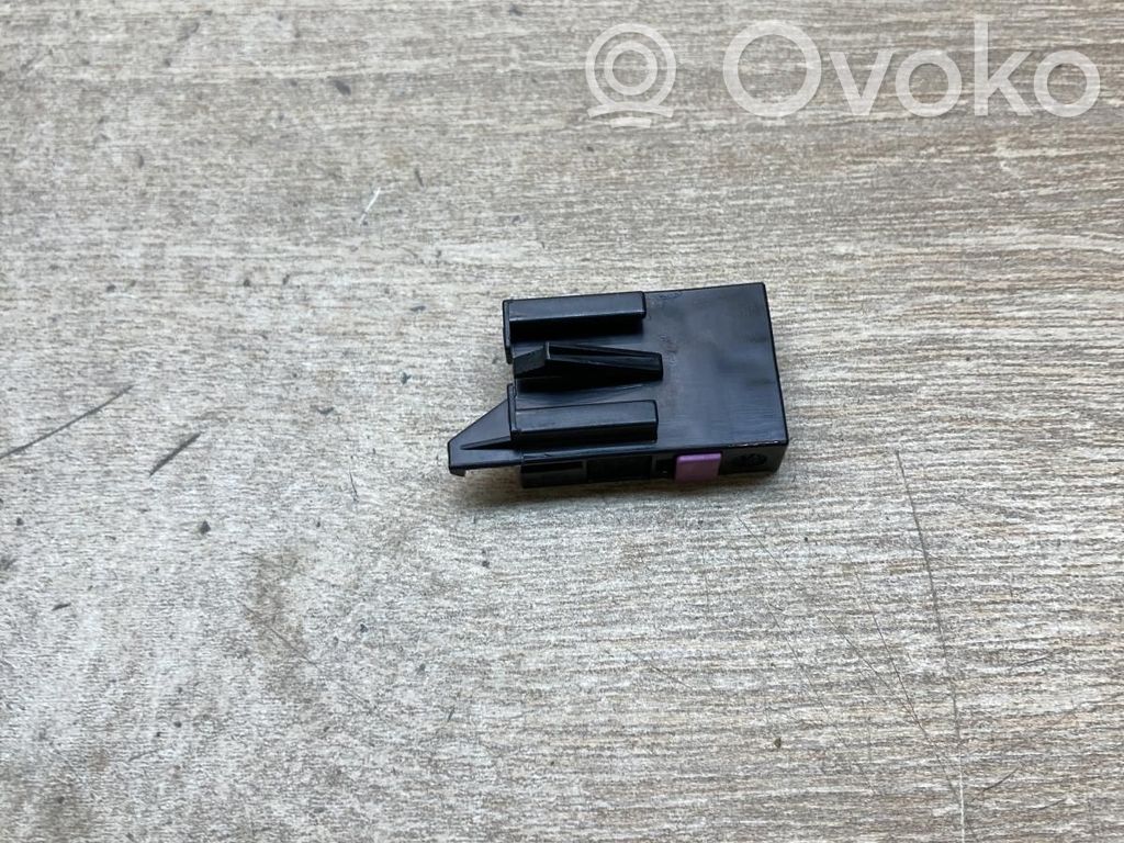 Audi A4 S4 B7 8E 8H Tulpanjohto 