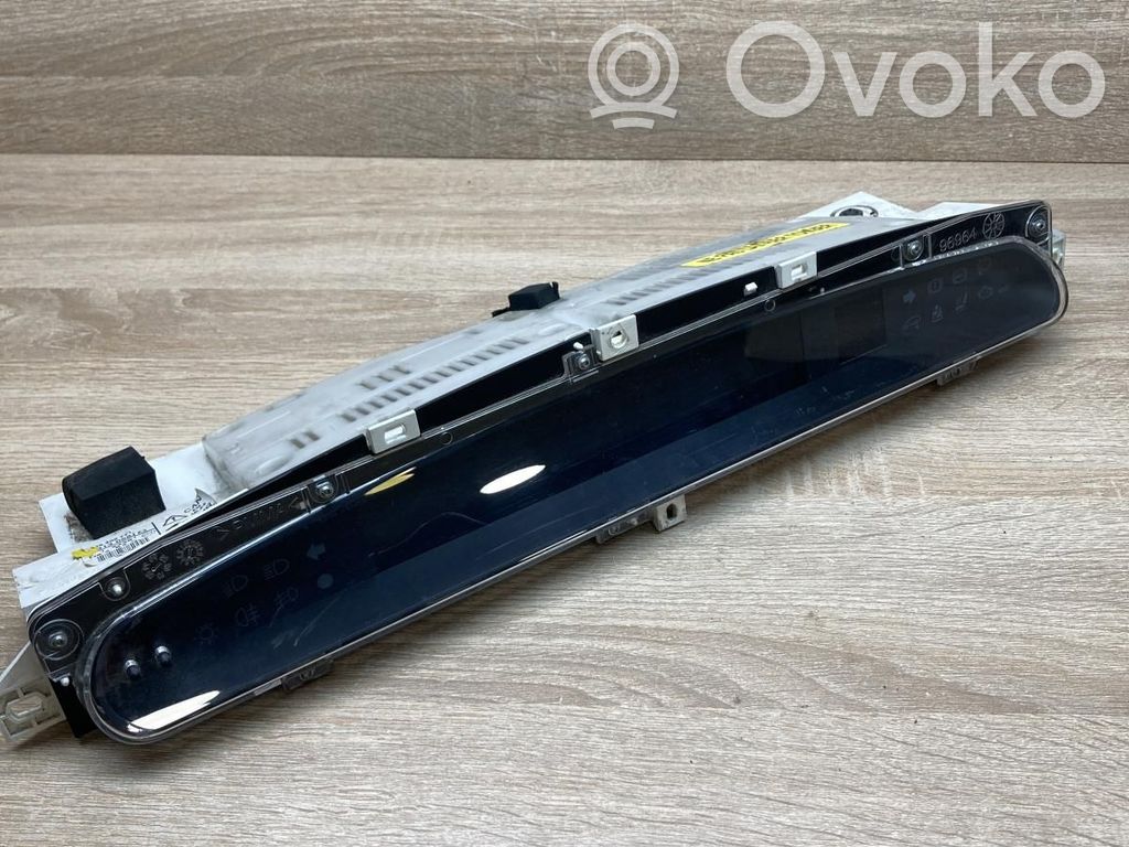 Renault Espace III Geschwindigkeitsmesser Cockpit 