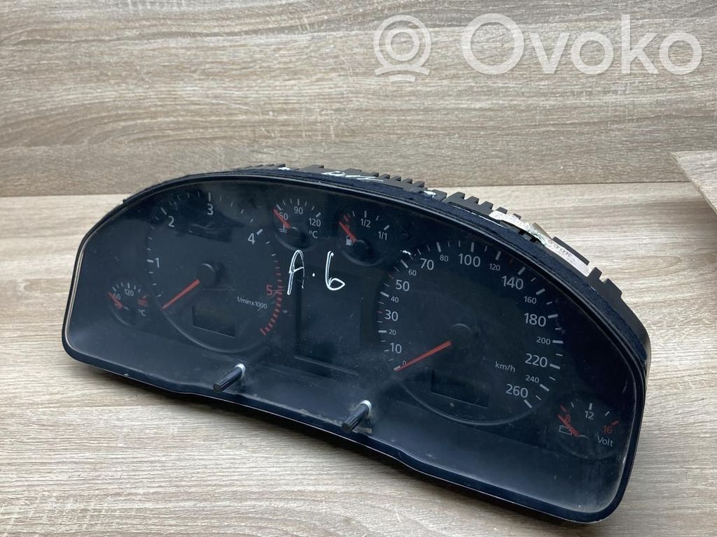 Audi A6 S6 C5 4B Licznik / Prędkościomierz 