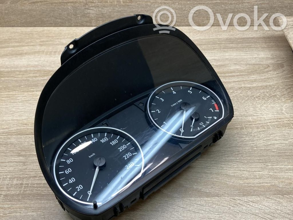 BMW 1 E81 E87 Spidometras (prietaisų skydelis) 