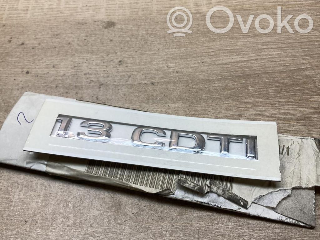 Opel Meriva A Modelio raidės ant durų 