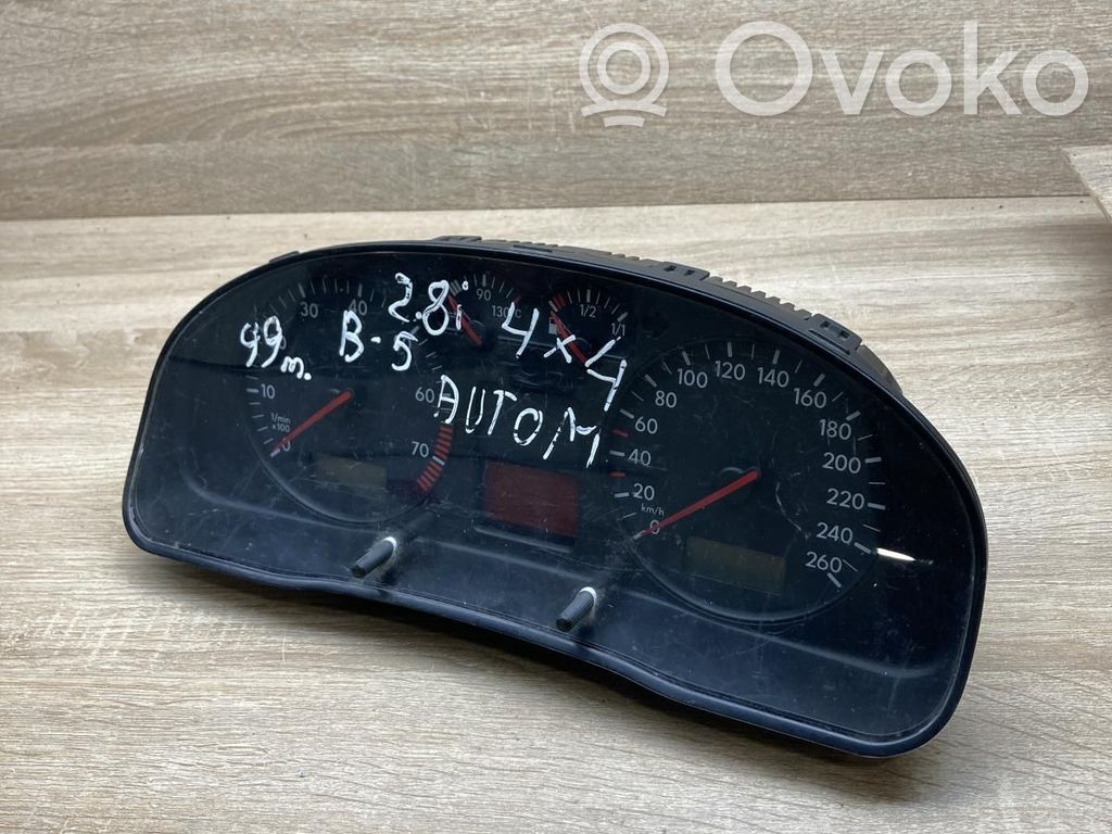 Volkswagen PASSAT B5 Vitezometru (grup de instrumente) 