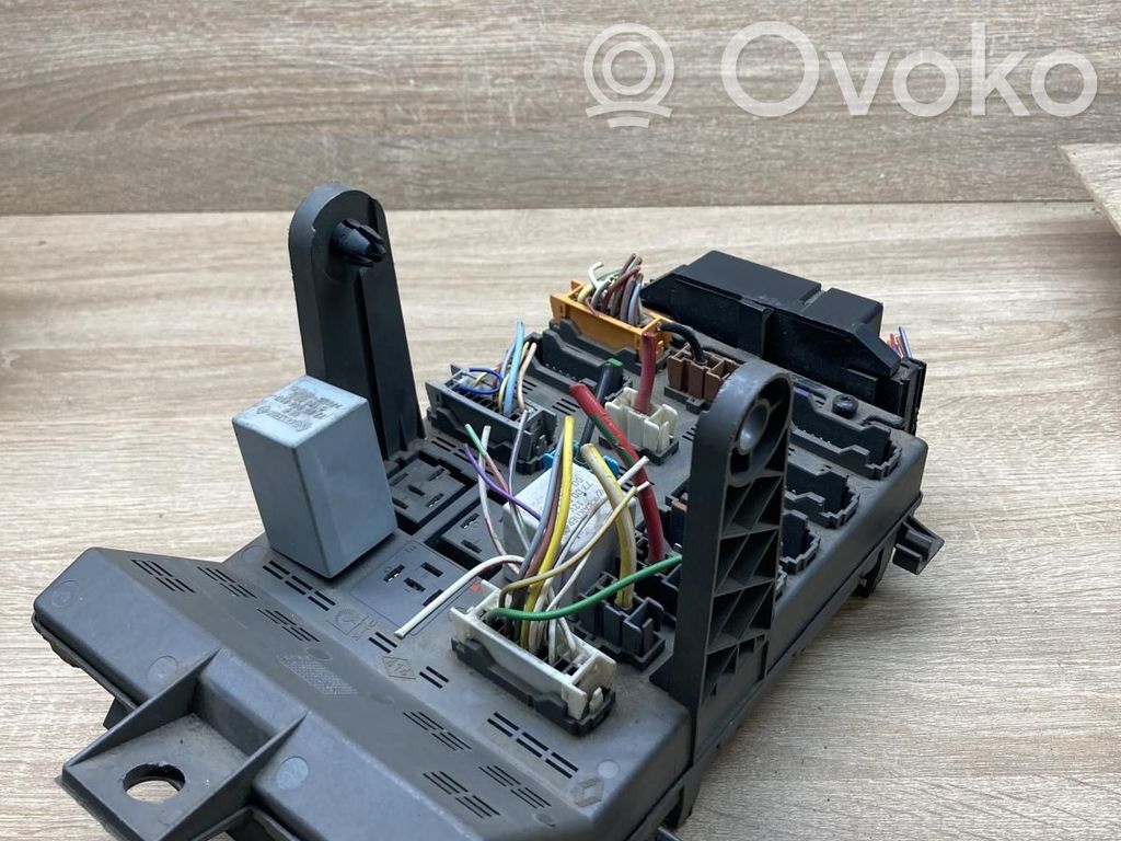 Renault Laguna I Fuse module 