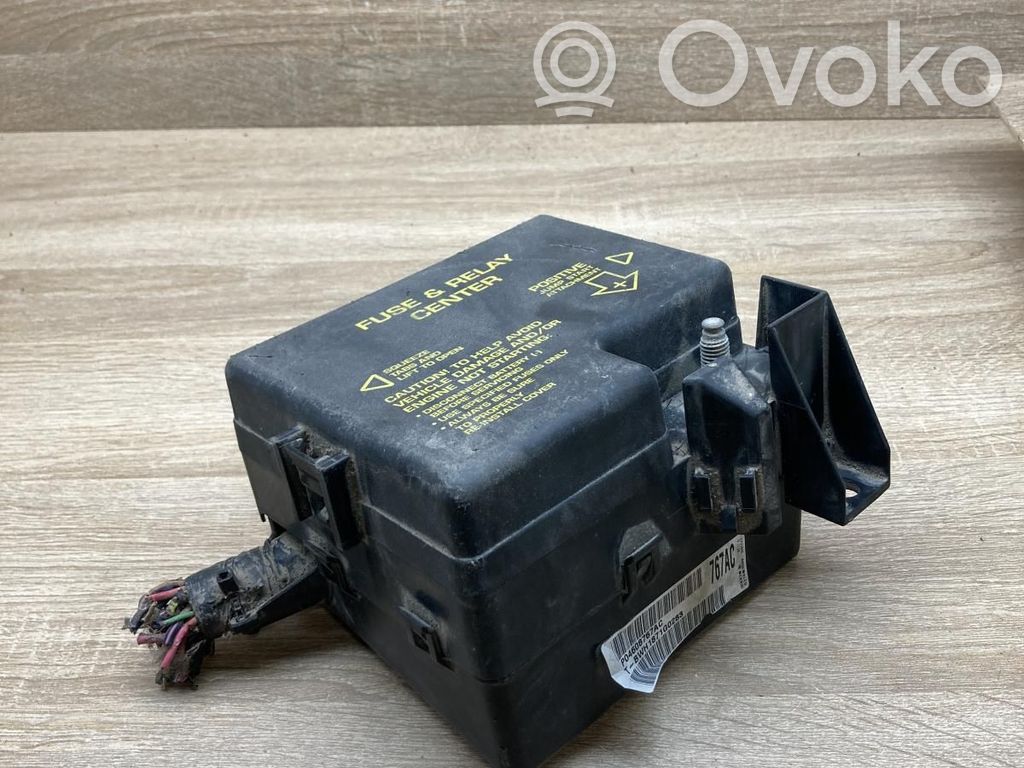 Chrysler Sebring (ST-22 - JR) Fuse module 