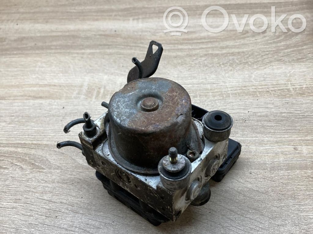 Toyota Corolla Verso E121 Pompă ABS 