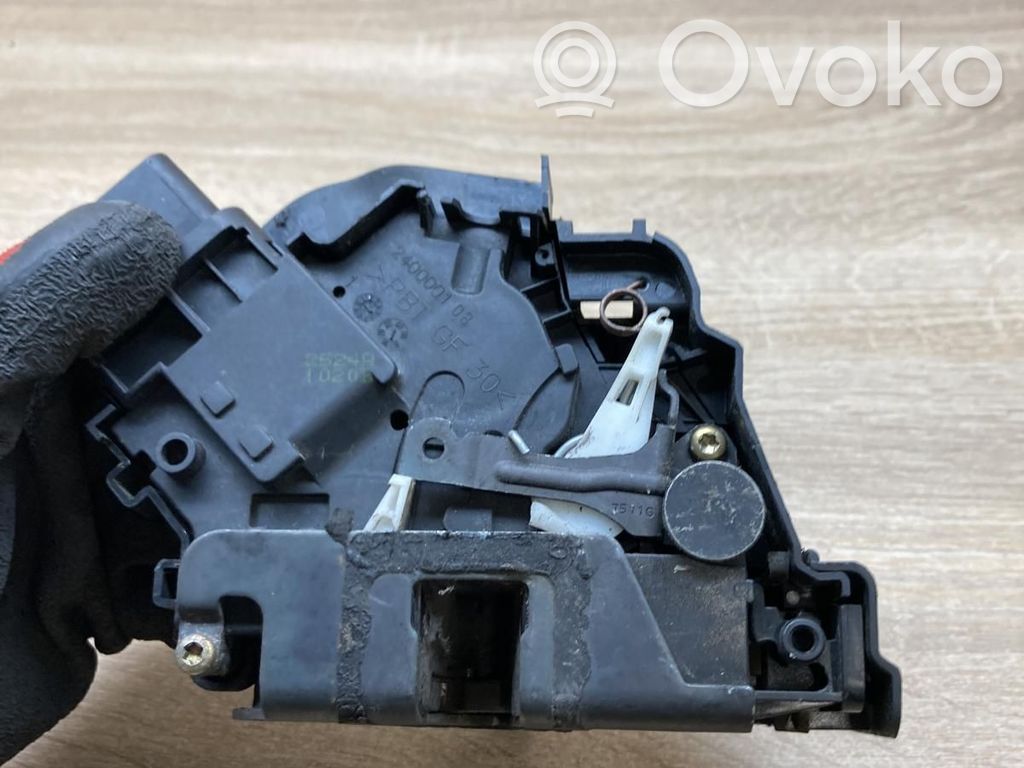 Ford Focus C-MAX Front door lock 