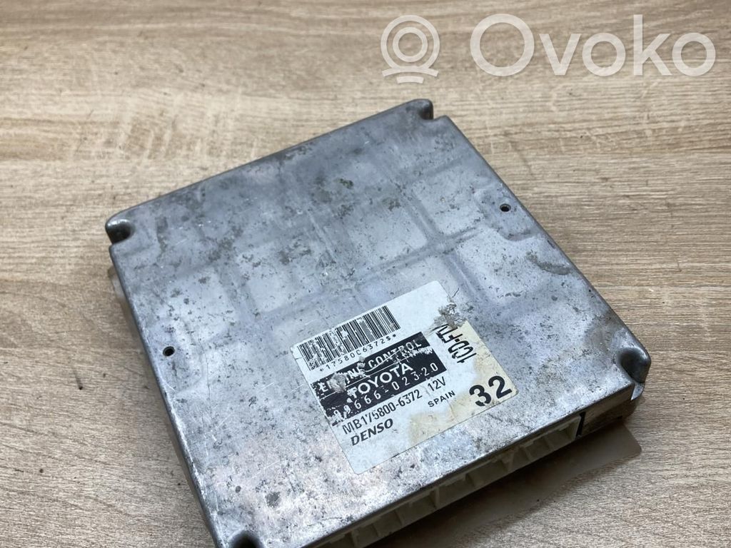 Toyota Corolla E120 E130 Unité de commande, module ECU de moteur 