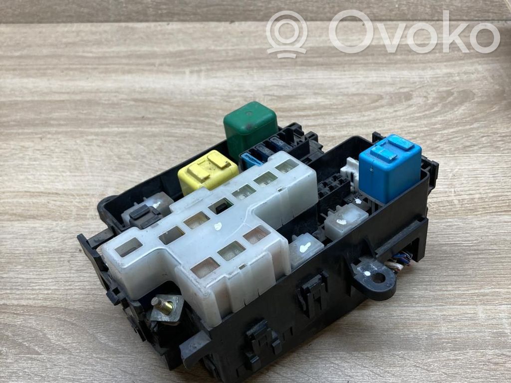 Mazda MX-6 Módulo de fusible 