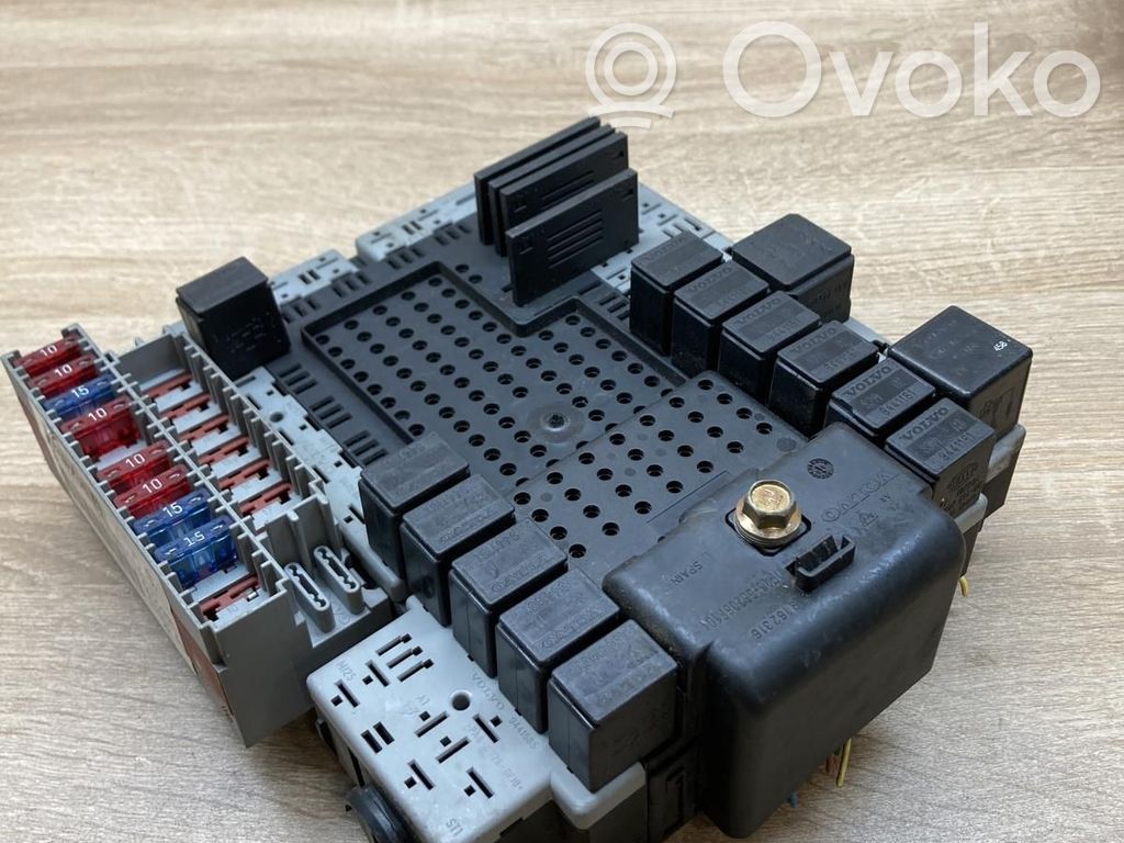 Volvo S80 Fuse module 