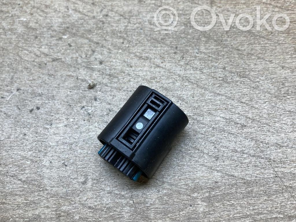 Plug wire   8373332,9686421