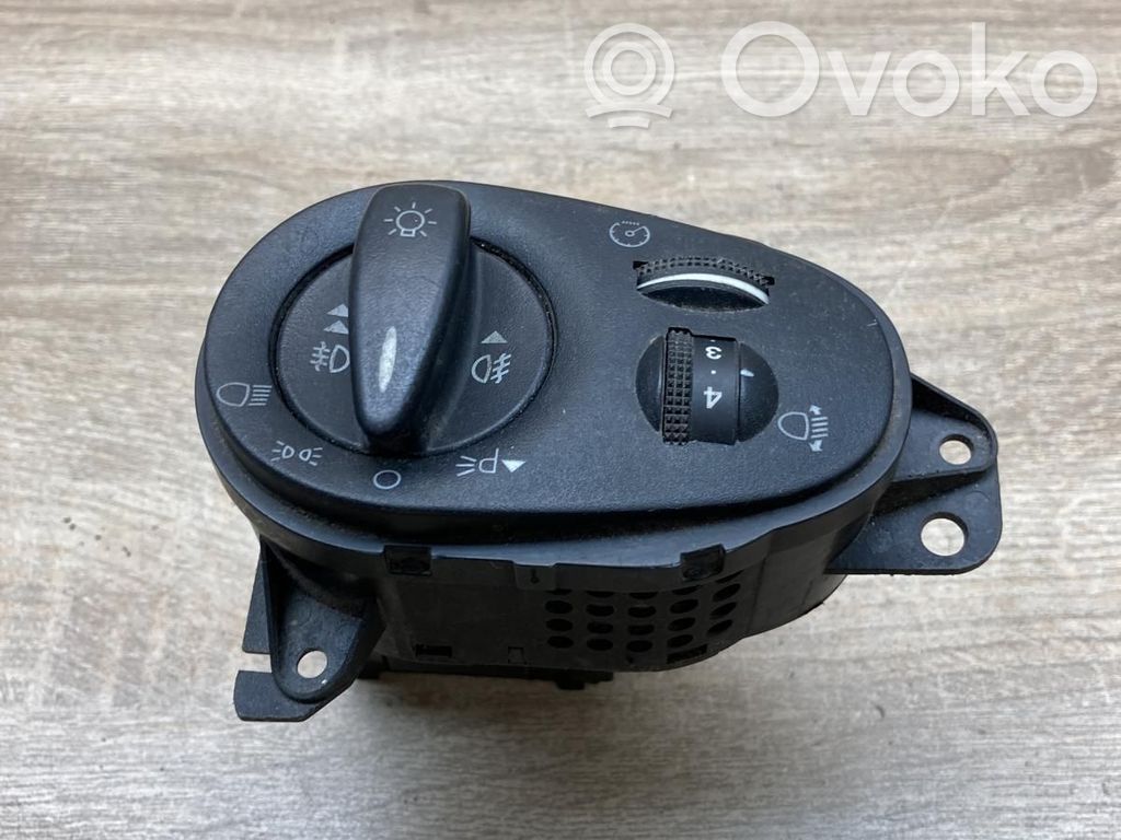 Light switch   98AG13A024FF,04052553