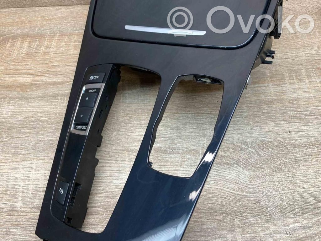 BMW 5 GT F07 Rivestimento in plastica cornice della leva del cambio 