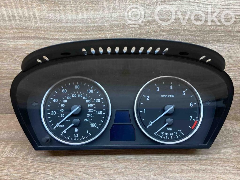 BMW 5 E60 E61 Nopeusmittari (mittaristo) 