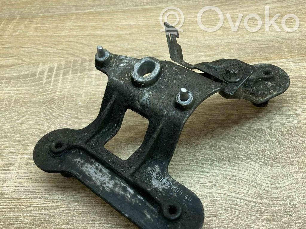 Mercedes-Benz E W211 Supporto pompa ABS