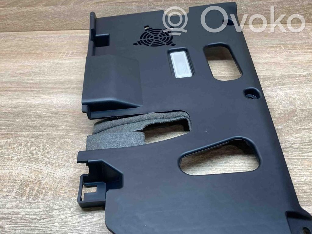 Element deski rozdzielczej / dół   1227809,T0508298,RHD