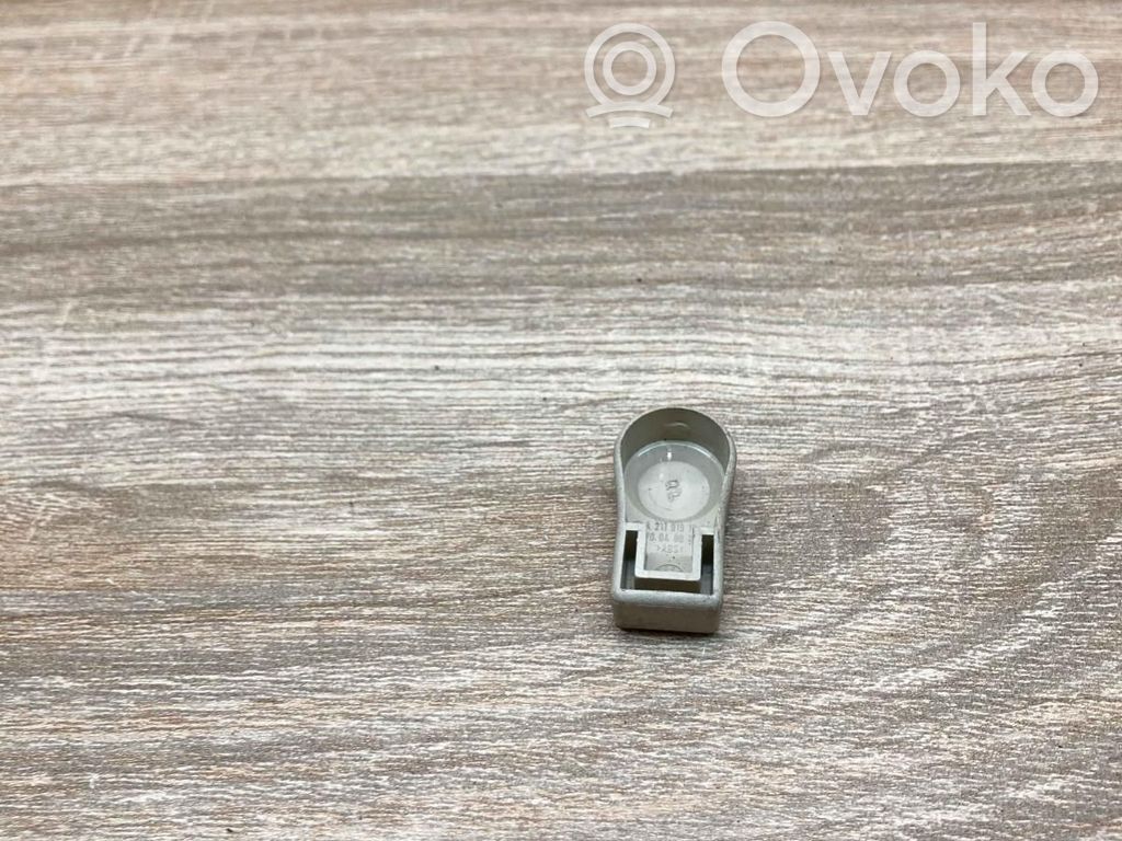 Mercedes-Benz E W211 Rivestimento del binario sedile anteriore del conducente 